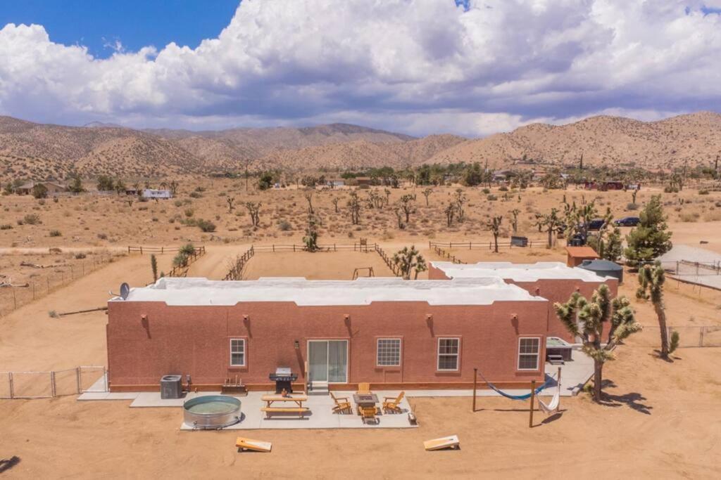 Вілла Near Pappy & Harriet'S + Rimrock Ranch W/ Hot Tub Pioneertown Екстер'єр фото