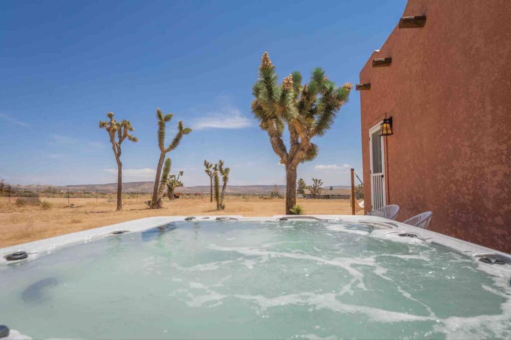 Вілла Near Pappy & Harriet'S + Rimrock Ranch W/ Hot Tub Pioneertown Екстер'єр фото